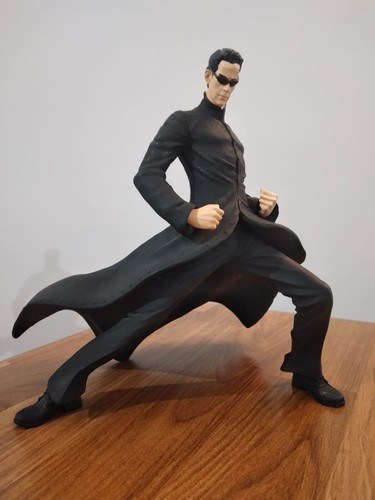 The matrix neo action figure - action,