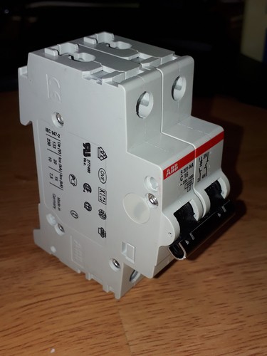 Interruttore magnetotermico - ,