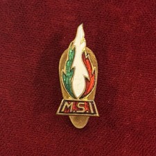1454 - Distintivo smaltato del