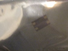 1Pezzo Oscillatore Cristallo