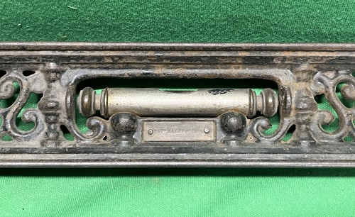 Vintage the davis level tool - davis, &