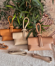 Borsa pochette a nodo o