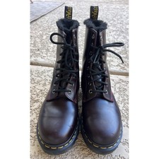 Dr. Martens 1460 Serena