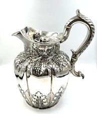 Brocca antica inglese Londra