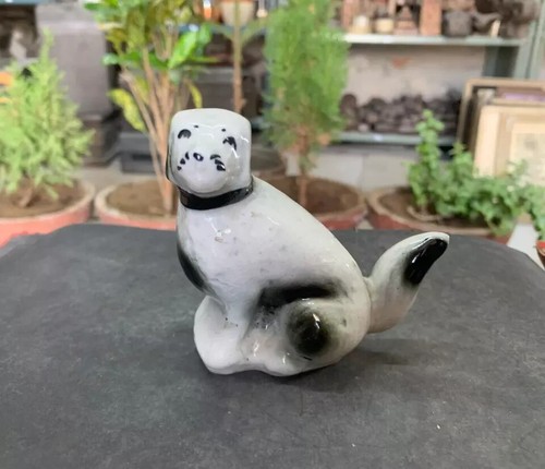 Vecchia statuina cane vintage