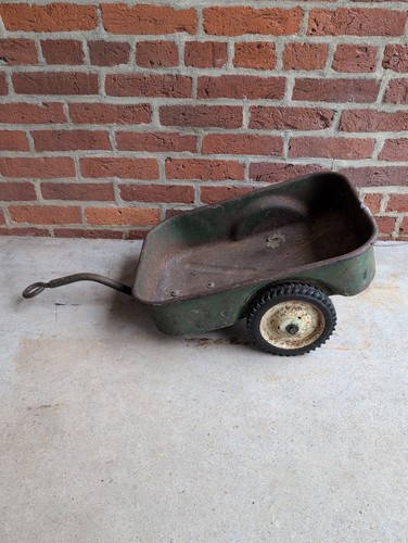 Ertl oliver pedal tractor - oliver,