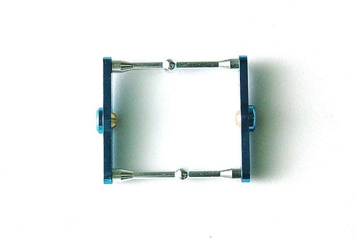 V2-105 stabilizer control arm
