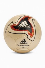 Pallone Adidas Fevernova