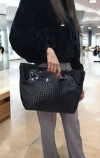 BORSA DA DONNA IN VERNICE NERA