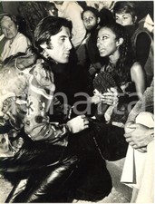 1969 ROMA Playboy Gigi RIZZI e Donyale LUNA a inaugurazione del night NUMBER ONE