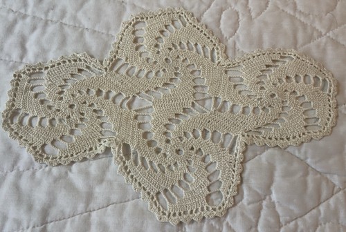 Centrino vintage lavorato - , a