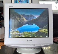 Sony Trinitron CPD-G220R 17"