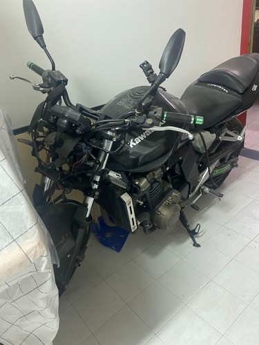 Ricambi usati kawasaki 750 - usati,