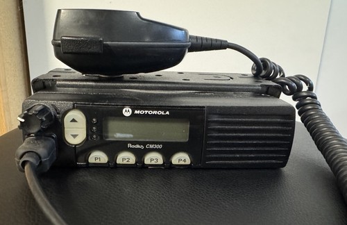 Motorola cm300 uhf - motorola,