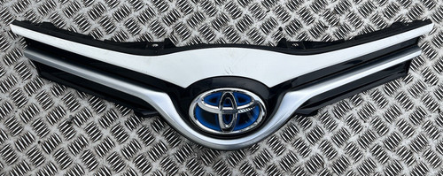 Toyota yaris hybrid - yaris,