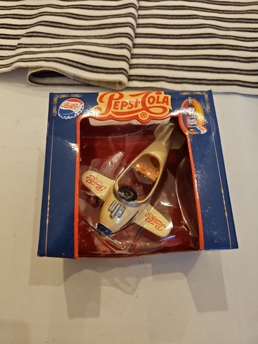 Aereo pedali pepsi cola - aereo, pepsi-cola