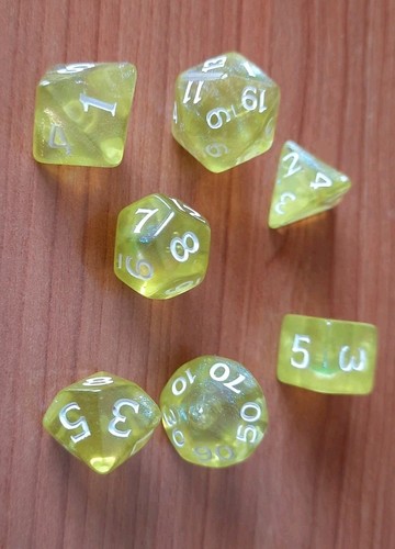 Set dadi d giallo - set,