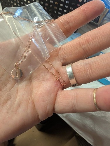 Collana con ciondolo iniziale