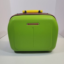 UNITED COLORS OF BENETTON