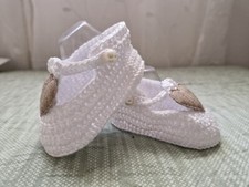 Scarpine neonato tipo pizzo a uncinetto in puro cotone bianco nuove 