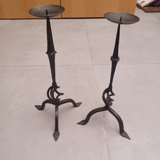 Coppia di antichi portacandele in ferro battuto