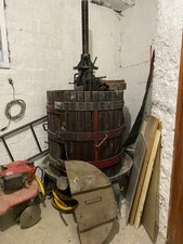 Torchio Idraulico Per Uva Usato