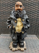 Statuetta Intagliata In Legno