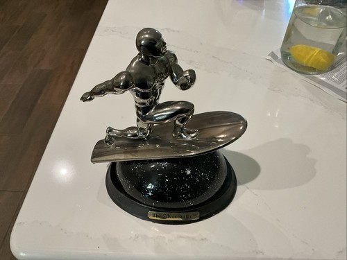 Statua silver surfer 1993 - silver,