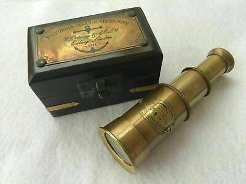 Telescopio antico cannocchiale