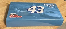 Set STP Racing Champions 1998 Plymouth Richard Petty Superbird oro e blu