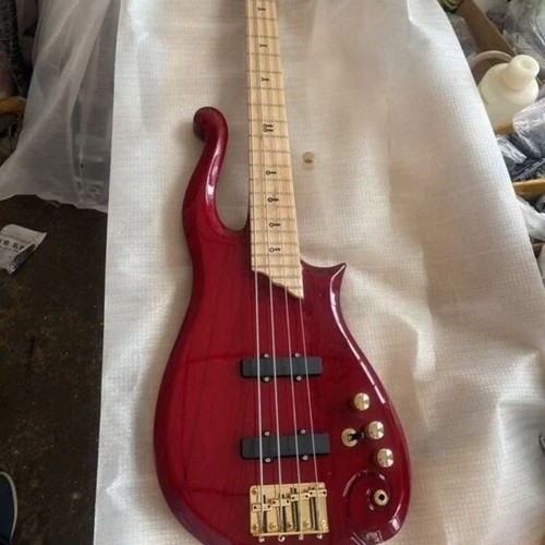 Corpo basso personalizzato red - basso,