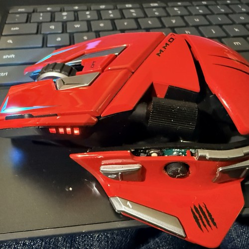 Mad catz mouse da - m.m.o.,