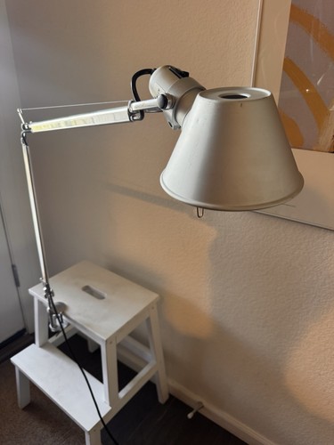 Artemide tolomeo classic desk - classic,