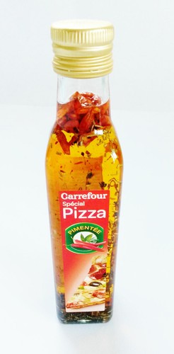 Olio per pizza con - , peperoncino