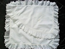 ANTICA BUSTA TASCA IN STOFFA CON PIZZO SANGALLO E INIZIALI