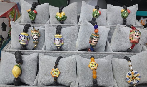 Bracciali lavorazione - bracciali,