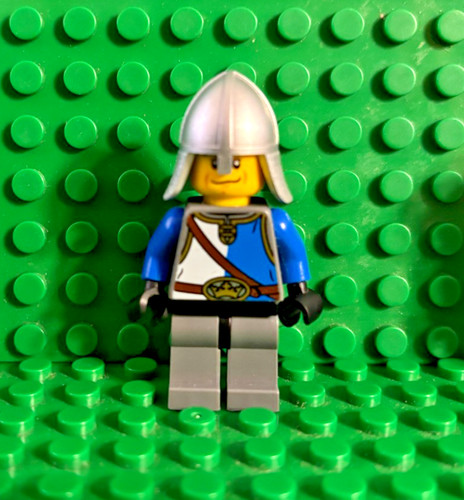Lego castle minifigure - castle,