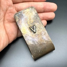 Vintage Albino Manca lavorato a mano lettera V argento sterling tovagliolo clip