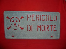Vecchio cartello pericolo - cartello, di