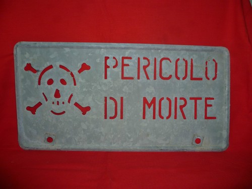 Vecchio cartello pericolo - cartello, di