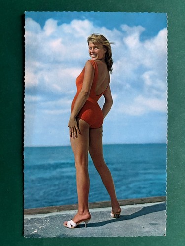 Cartolina donna bikini - cartolina,