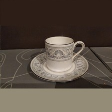 WEDGWOOD DOLPHINS WHITE Tazza