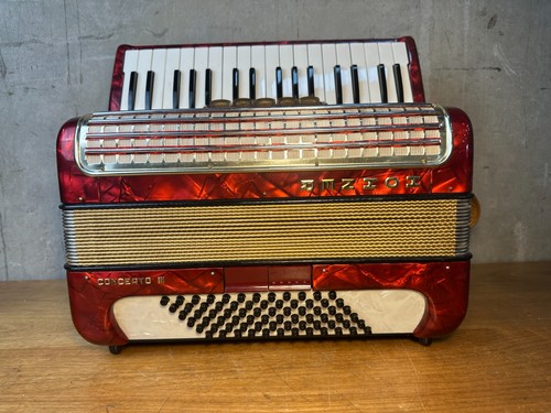 Fisarmonica pianoforte vintage