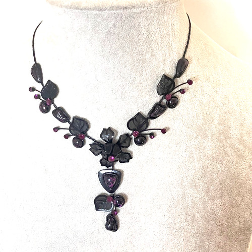 Collana floreale goccia - , y