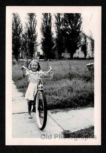 Bicicletta happy little kid - happy,
