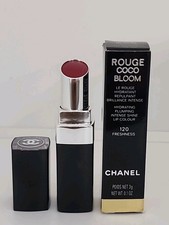 CHANEL Rouge Coco BLOOM