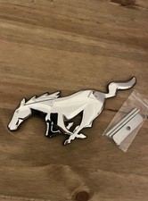 Distintivo griglia anteriore