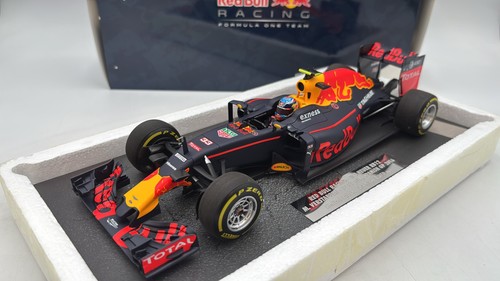Min117160333 minichamps red - min117160333,