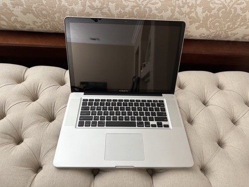 Apple macbook pro metà - macbook,