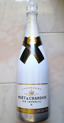 Bottiglia champagne - di,